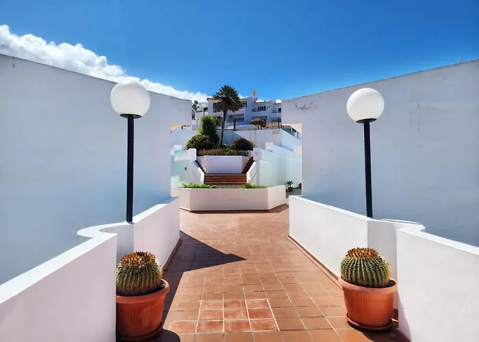 Atlantic Mirage Island Village 아데제